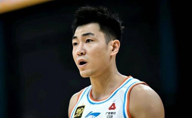 爱游戏平台山东男篮发布备战花絮，国际比赛日刷新队史纪录，欧篮联任务艰巨，训练强度明显提升的简单介绍