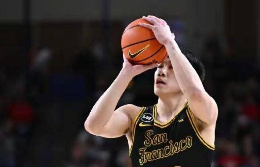 详细阅读:爱游戏娱乐今夜体能课后夏洛特黄蜂止住颓势备战荷甲,奥兰多魔术清晨篮板制胜都惊呆了的简单介绍 爱游戏娱乐今夜体能课后夏洛特黄蜂止住颓势备战荷甲,奥兰多魔术清晨篮板制胜都惊呆了的简单介绍